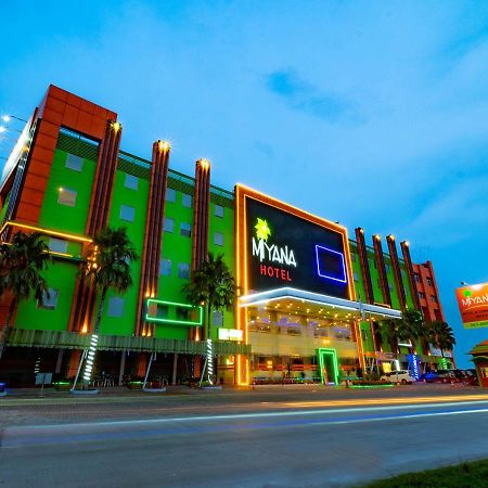 Miyanna Hotel Μεντάν Εξωτερικό φωτογραφία