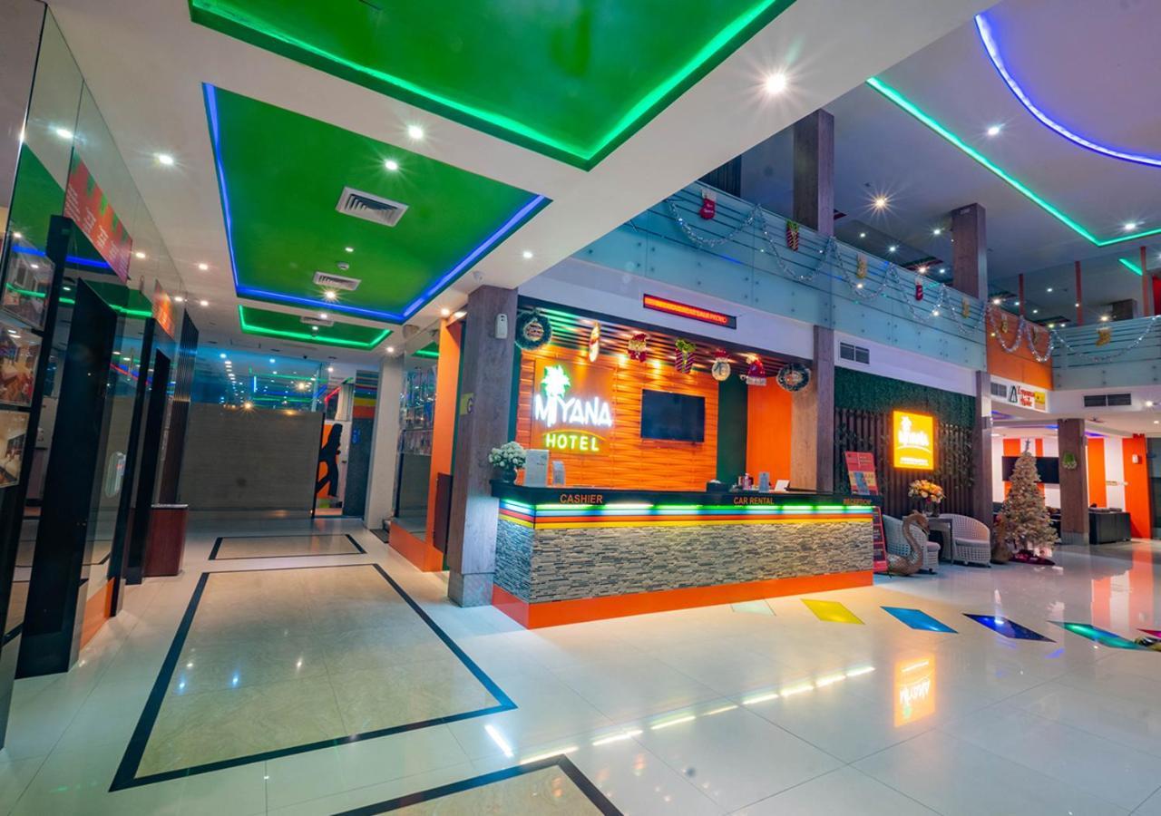 Miyanna Hotel Μεντάν Εξωτερικό φωτογραφία