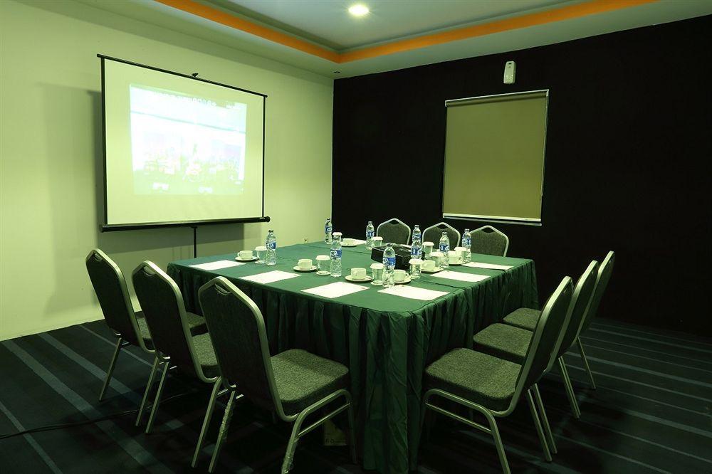 Miyanna Hotel Μεντάν Εξωτερικό φωτογραφία