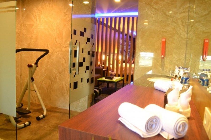Miyanna Hotel Μεντάν Εξωτερικό φωτογραφία